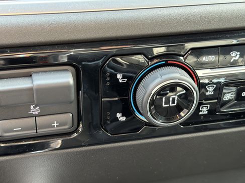 Used 2025 Chevrolet Silverado 1500 LT w/ All Star Edition Plus image 29