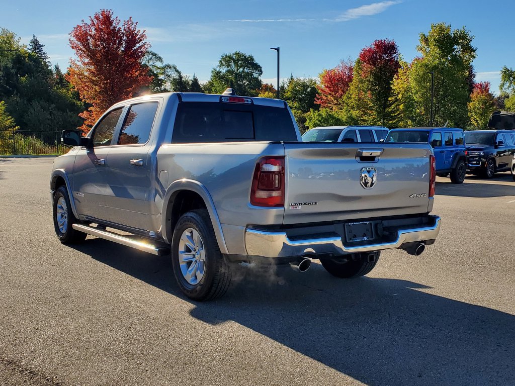 Used 2021 RAM 1500 Laramie AWD/4WD image 3