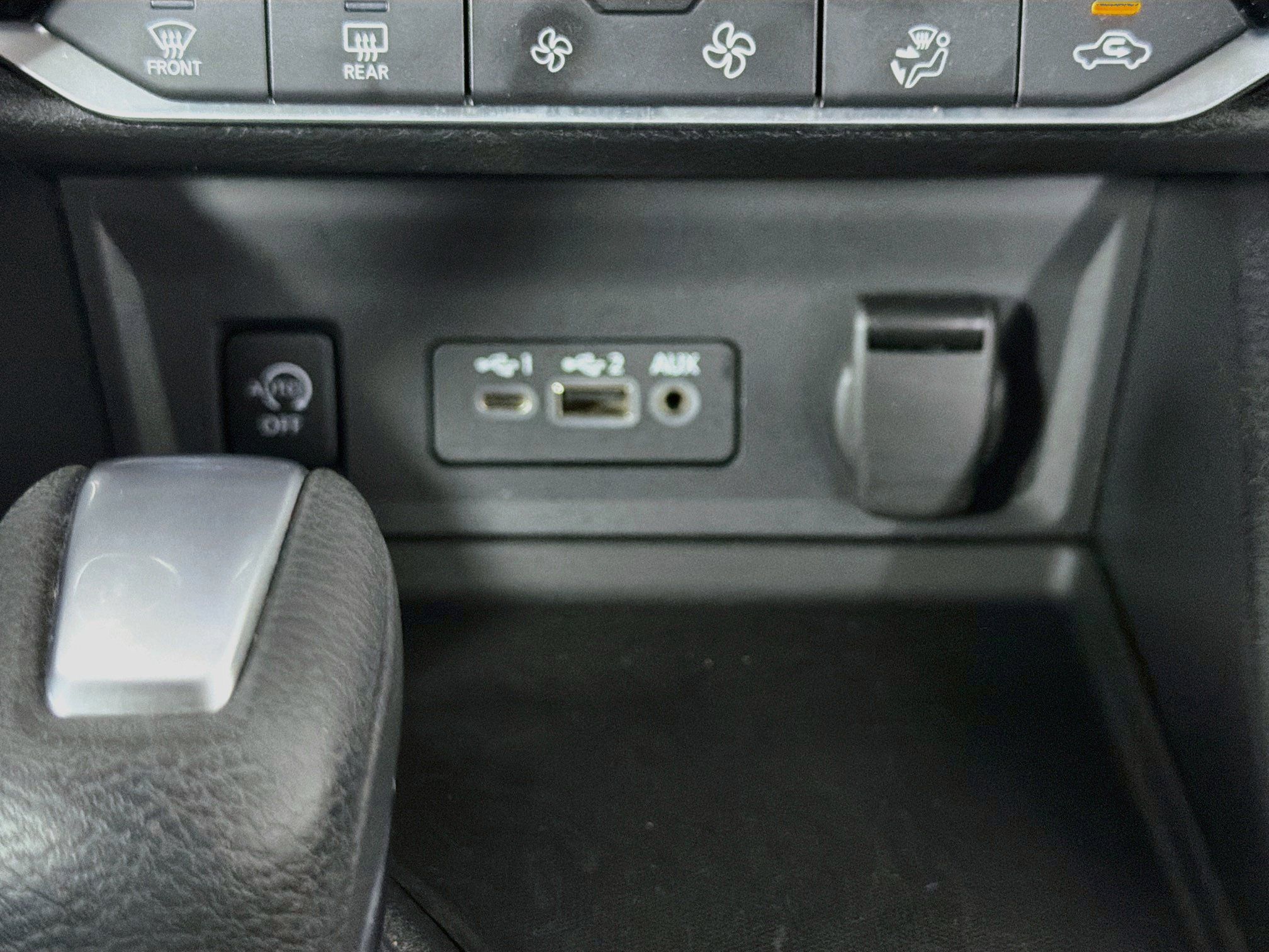 Used 2024 Nissan Sentra SV w/ All-Weather Package FWD image 26