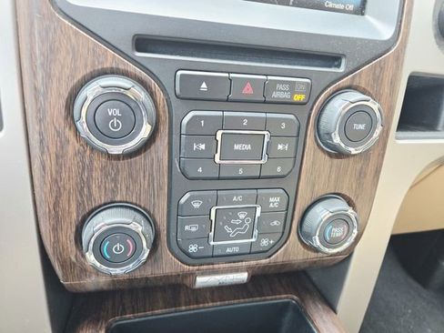 Used 2013 Ford F150 Lariat w/ Mid Equipment Group AWD/4WD image 31