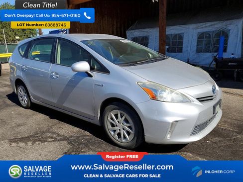 Used 2012 Toyota Prius V Three FWD image 5