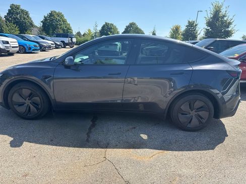 Used 2026 Tesla Model Y Long Range AWD/4WD image 8