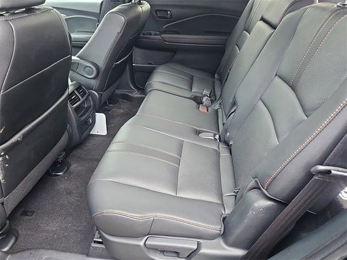 Certified 2023 Honda Passport TrailSport image 33