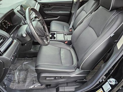 Used 2025 Honda Odyssey Elite image 16