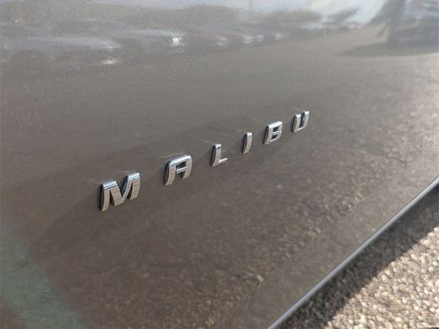 Used 2023 Chevrolet Malibu LT image 27