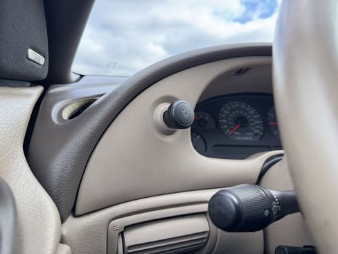 Used 2002 Ford Mustang GT image 22