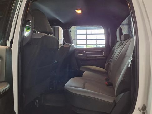 Used 2021 RAM 2500 Big Horn w/ Level 1 Equipment Group AWD/4WD image 14