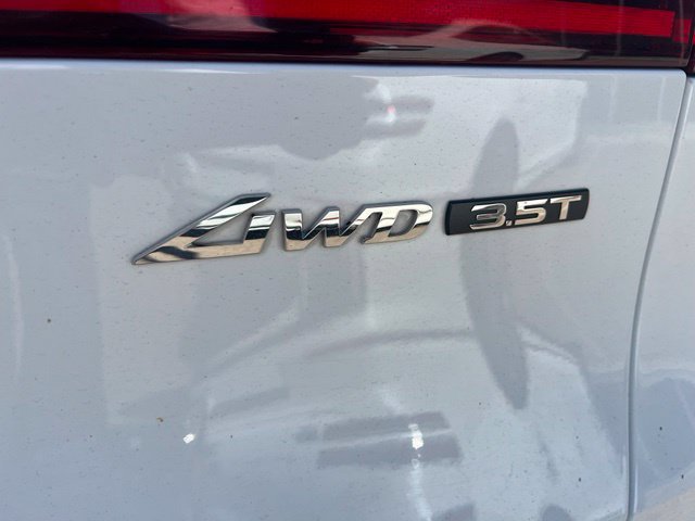 Used 2024 Genesis GV70 3.5T Sport w/ Sport Prestige Package AWD/4WD image 10