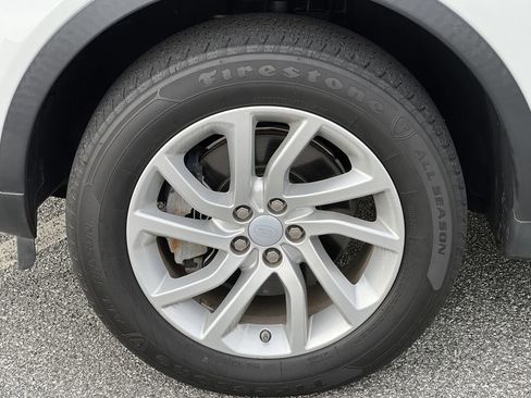 Used 2016 Land Rover Discovery Sport HSE image 39