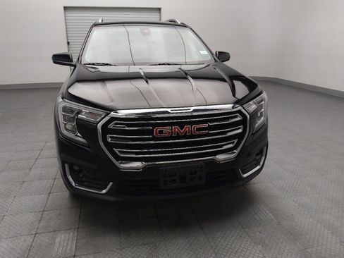 Used 2024 GMC Terrain SLT AWD/4WD image 14