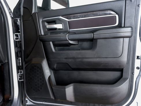 Used 2024 RAM 2500 Big Horn w/ Sport Appearance Package image 41