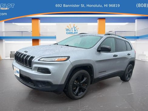 Used 2017 Jeep Cherokee Sport FWD image 7