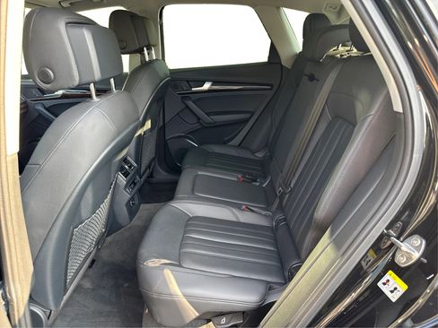 Used 2018 Audi Q5 2.0T Premium Plus w/ Premium Plus Package image 13