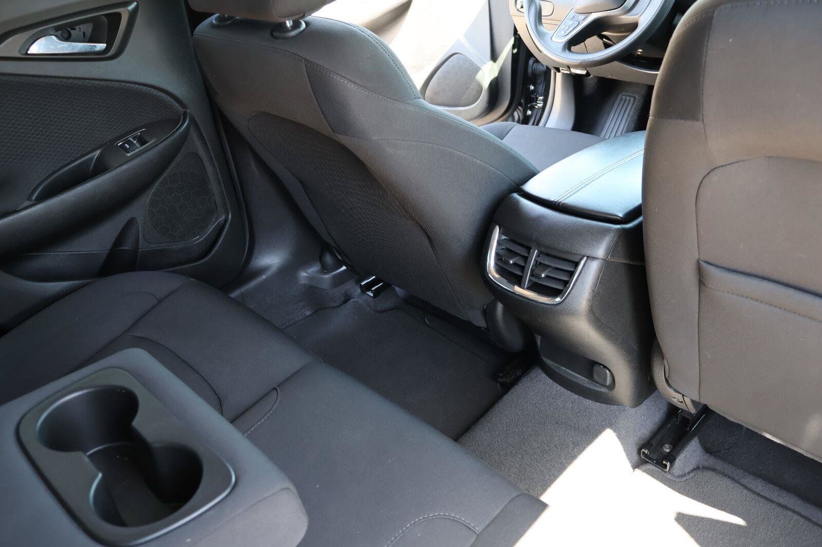 Used 2023 Chevrolet Malibu LT FWD image 13