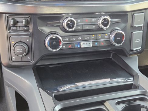 New 2026 Ford F250 Lariat w/ Lariat Ultimate Package image 29