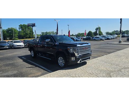 Used 2022 GMC Sierra 3500 Denali w/ Denali Ultimate Package image 1