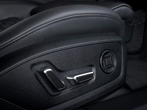 Used 2025 Audi RS 7 Performance image 59