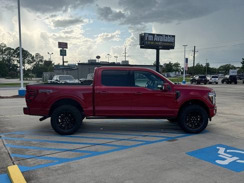 Used 2024 Ford F150 Platinum w/ FX4 Off-Road Package image 4