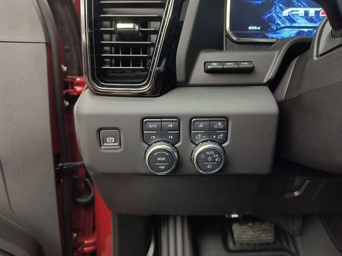 Used 2025 GMC Sierra 2500 AT4 w/ AT4 Premium Plus Package image 26