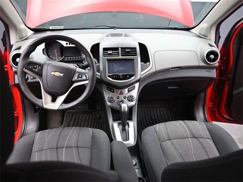 Used 2016 Chevrolet Sonic LT image 23