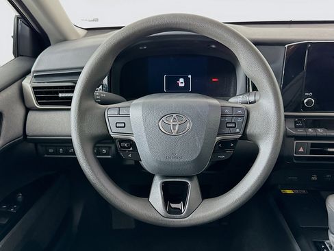 Used 2025 Toyota Camry LE w/ Convenience Package FWD image 18