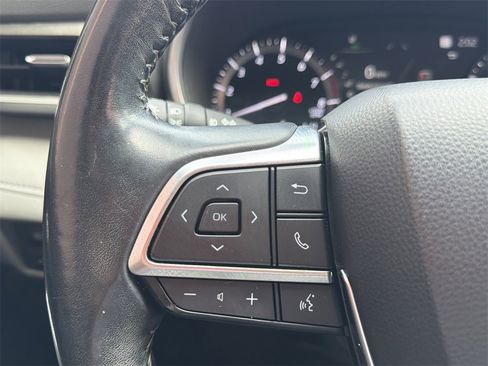 Used 2021 Toyota Highlander XLE image 26