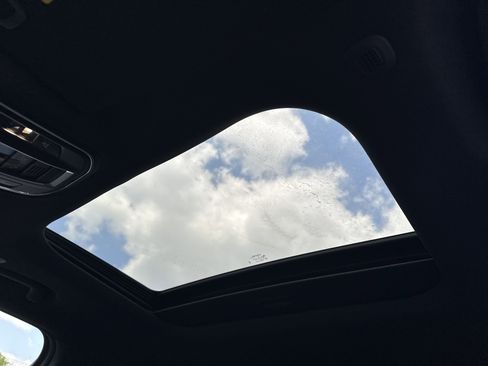 Used 2025 Jeep Grand Cherokee L Laredo image 37