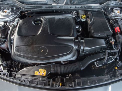 Used 2018 Mercedes-Benz CLA 250 4MATIC image 31