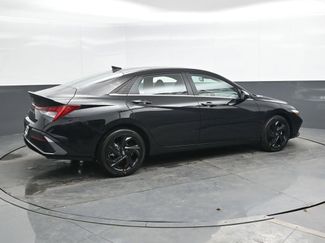 New 2026 Hyundai Elantra SEL Sport video 2