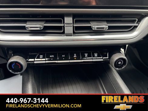 New 2026 Chevrolet Equinox EV LT image 27