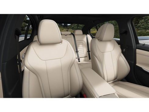 New 2026 BMW 330i Sedan w/ Convenience Package image 11