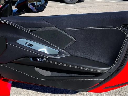 Used 2025 Chevrolet Corvette Stingray Coupe w/ 1LT image 18