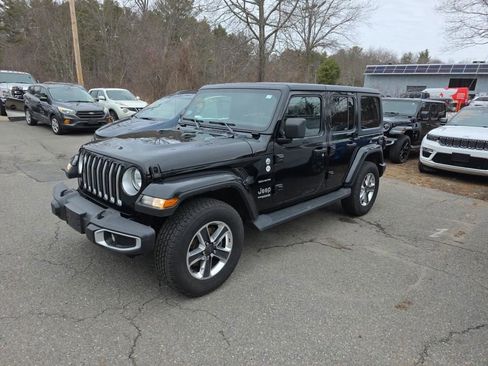 Used 2021 Jeep Wrangler Unlimited Sahara w/ Safety Group image 3