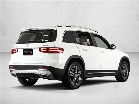 Certified 2024 Mercedes-Benz GLB 250 4MATIC image 5