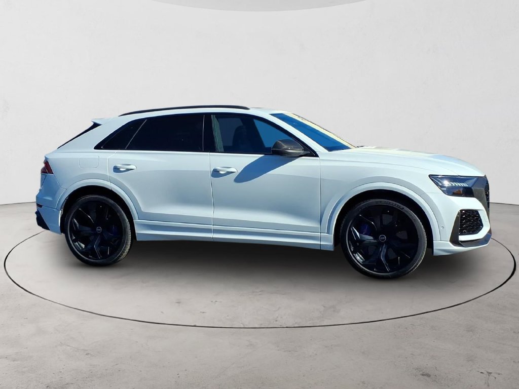 Used 2023 Audi RS Q8 AWD/4WD image 4