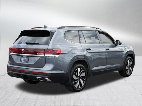Certified 2024 Volkswagen Atlas SE w/ Panoramic Sunroof Package AWD/4WD image 7