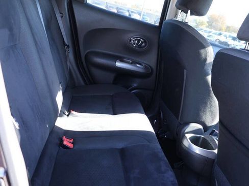 Used 2017 Nissan Juke SV image 16