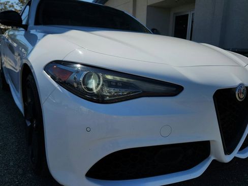 Used 2019 Alfa Romeo Giulia Ti Sport w/ Quick Order Package 22S Sport AWD/4WD image 30