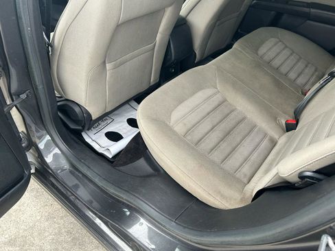 Used 2017 Ford Fusion S FWD image 9