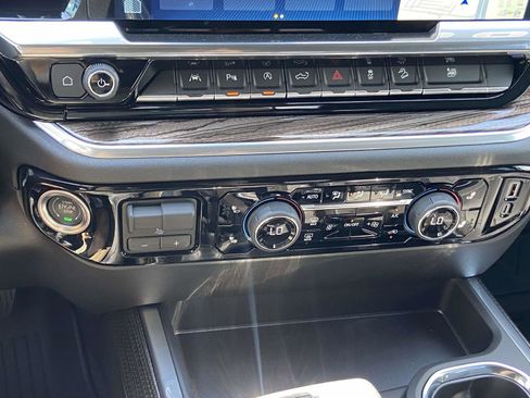 New 2025 Chevrolet Silverado 1500 RST image 32