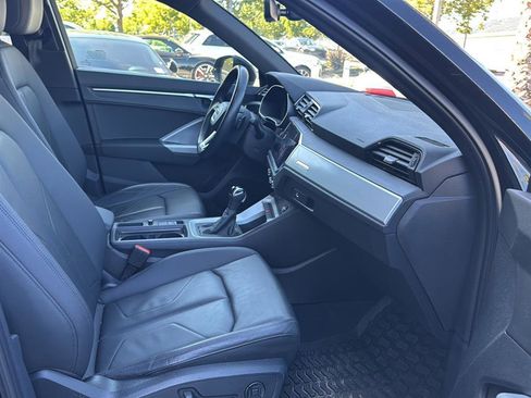 Used 2021 Audi Q3 2.0T Premium w/ Convenience Package AWD/4WD image 13