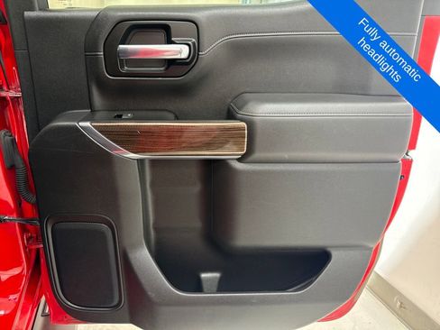 Used 2020 Chevrolet Silverado 1500 LT Trail Boss image 11