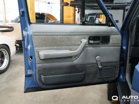 Used 1989 Jeep Cherokee Laredo AWD/4WD image 20