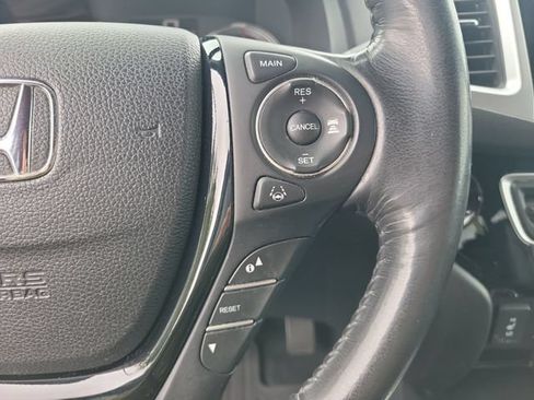 Used 2018 Honda Pilot Touring image 35