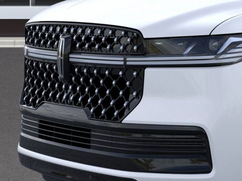 New 2026 Lincoln Navigator L Black Label image 17