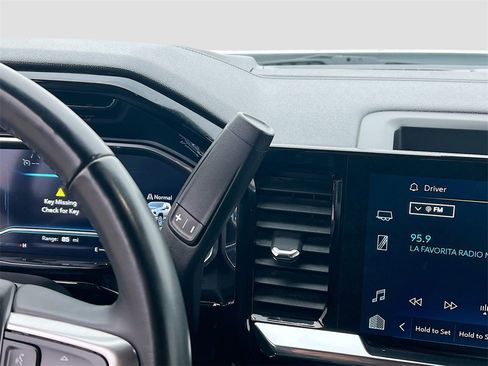 Used 2024 Chevrolet Silverado 2500 LT image 16