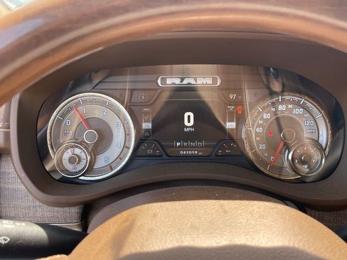 Used 2022 RAM 2500 Limited image 12