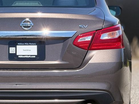 Used 2017 Nissan Altima 2.5 SV image 10