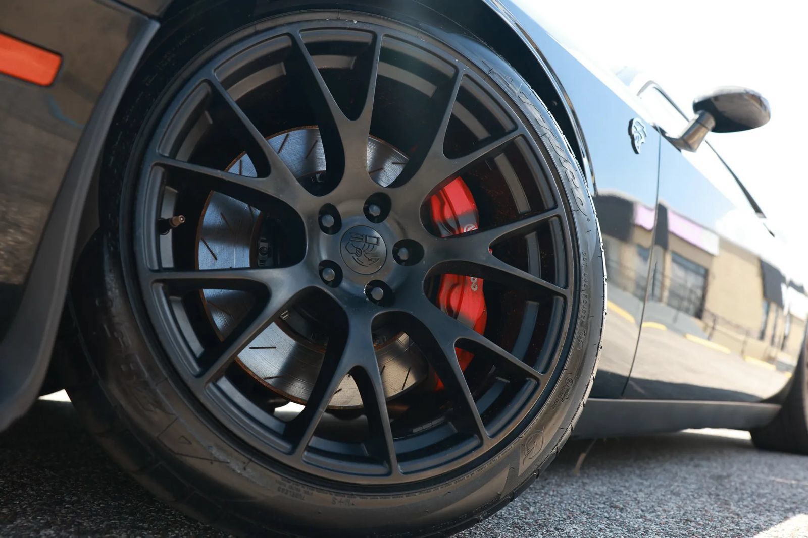 Used 2015 Dodge Challenger SRT Hellcat RWD image 24