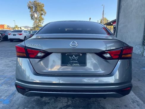 Used 2022 Nissan Altima 2.5 S FWD image 8